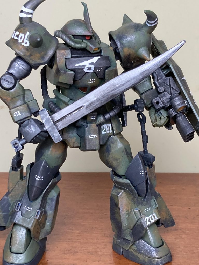 塗装はバニシングマシーン3巻の表紙を参考に。ペタペタ‥重ね塗り。エナメル絵の具でマーキング^_^