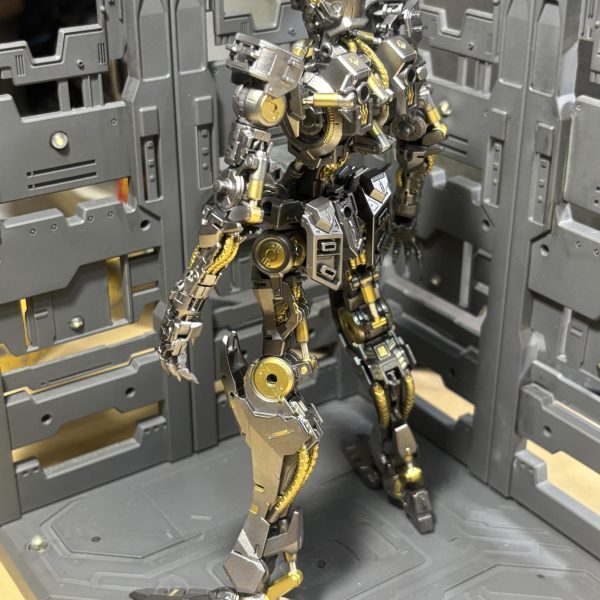 先月発売のヴィダールを作ってみたらガンダムフレームの魅力に気が付いてしまった…バルバトス始めました（2枚目）