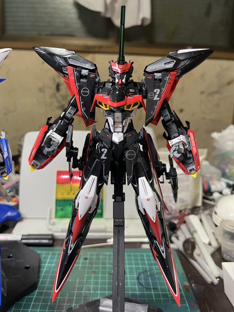 2号機、核動力仕様の条約違反の機体、エクリプスの完成系のような感じですよね。