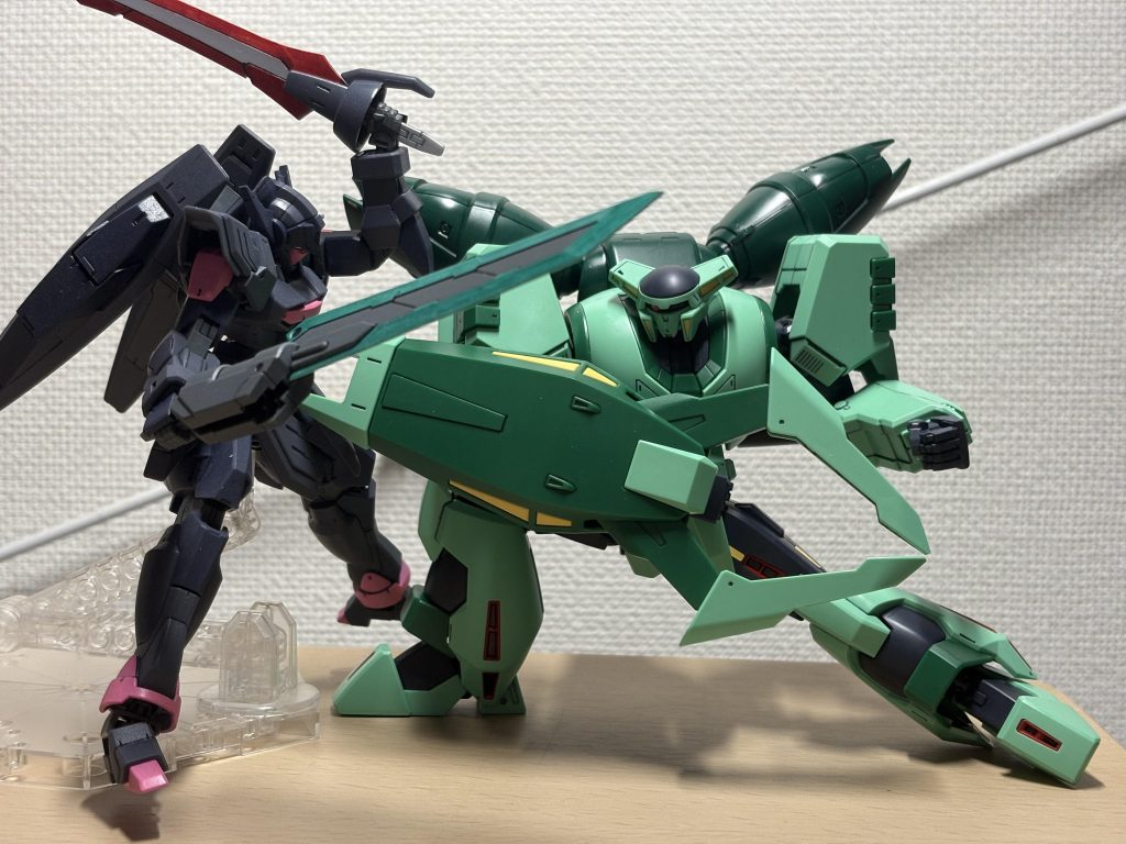 別角度。索敵に強みがあるって知らなかったら、武装的に格闘が強そうに見える。