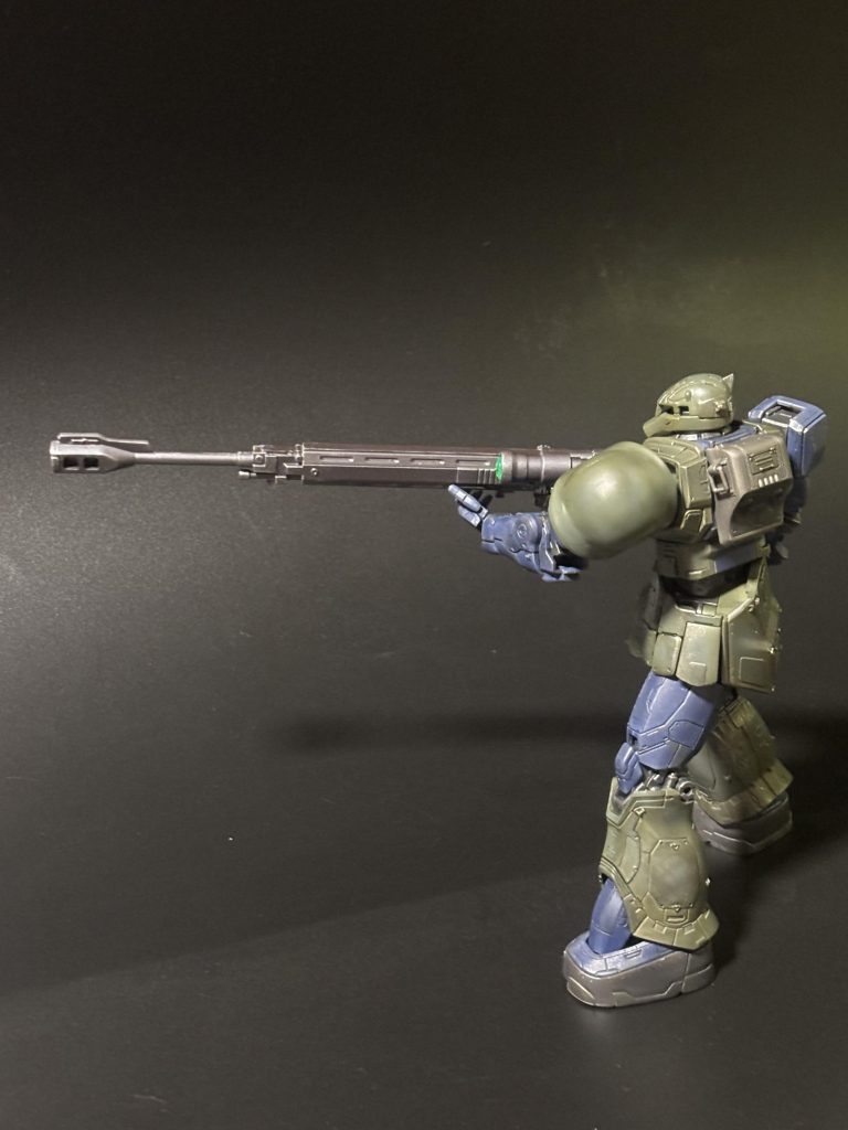 オリジン版の旧ザクから武器を拝借