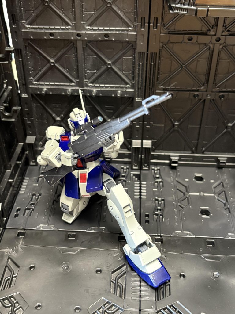 スコープはわかりにくいですが、水色系のレジンです。