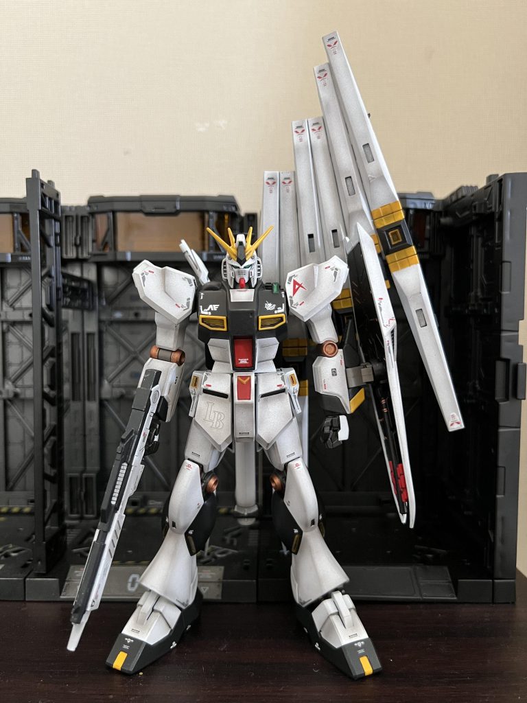 見ていただきありがとうございました！GW使って今度はサザビーを製作予定です！完成したら並べたいと思います！