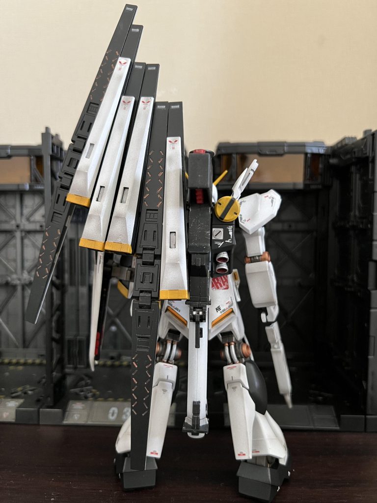 デカールの貼りが甘くて、途中で吹き飛んでしまいました。予備があってよかった😅