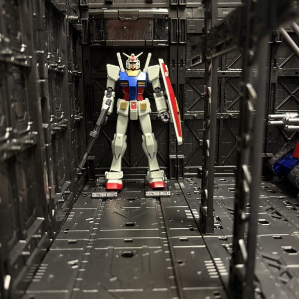 連邦軍基地、カタパルト発進