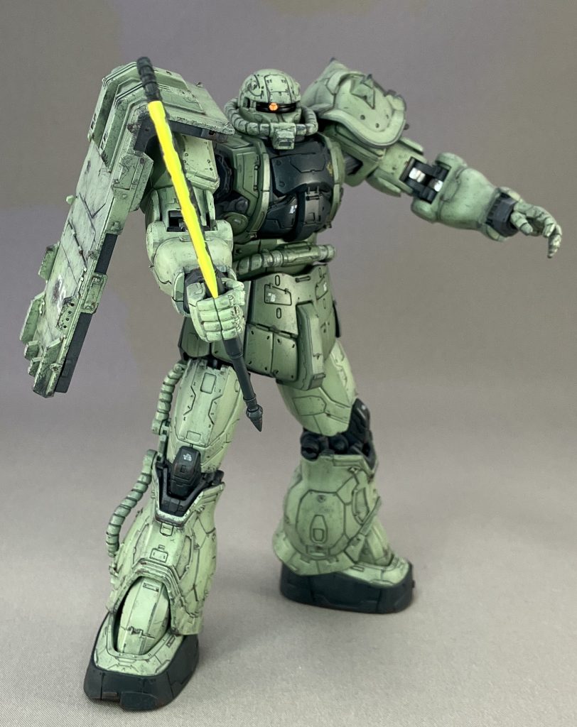 ・ヒートホークこちらも蛍光塗料です。面積が広いと眩しいくらい光りますね。