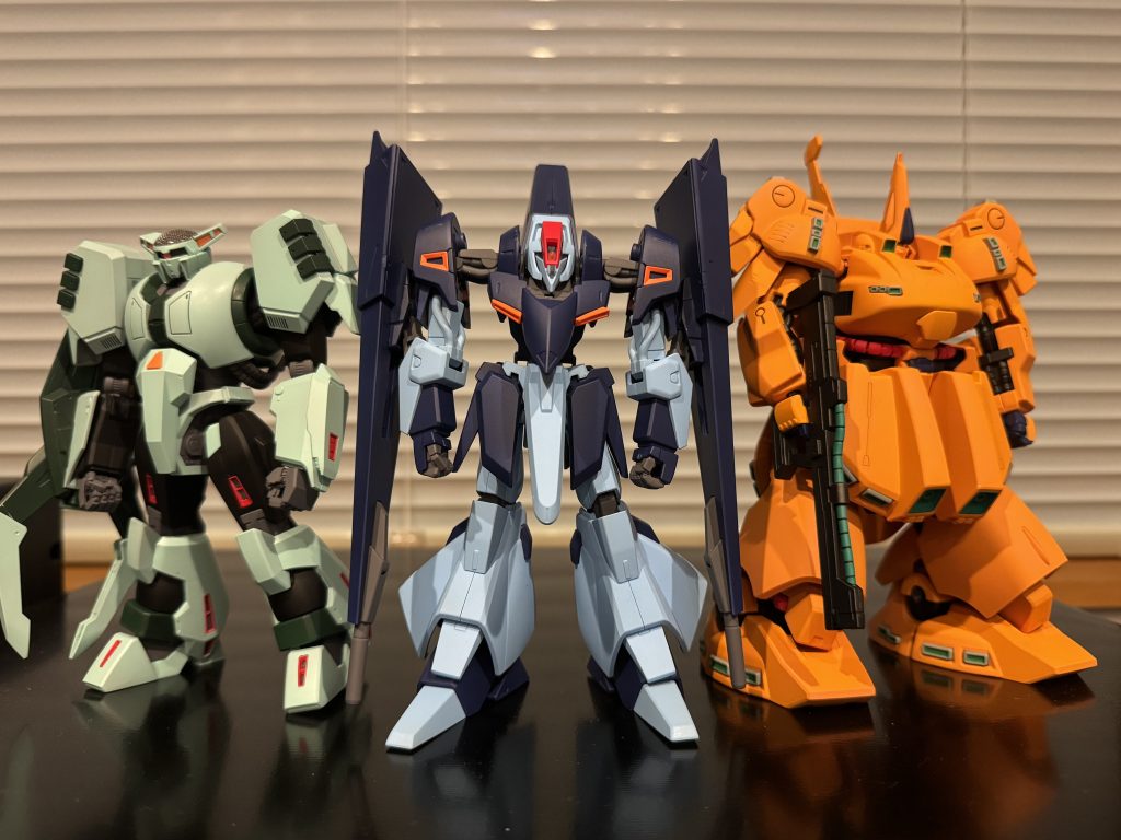 過去作のZ系モビルスーツと。