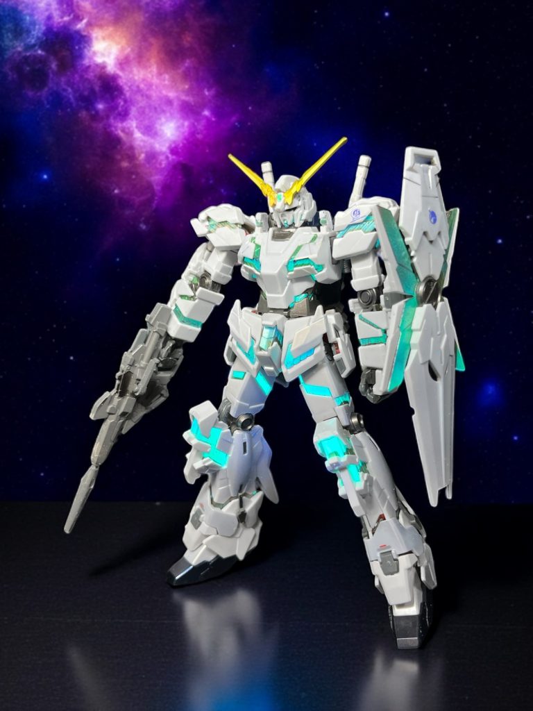 ブラックライトで発光状態