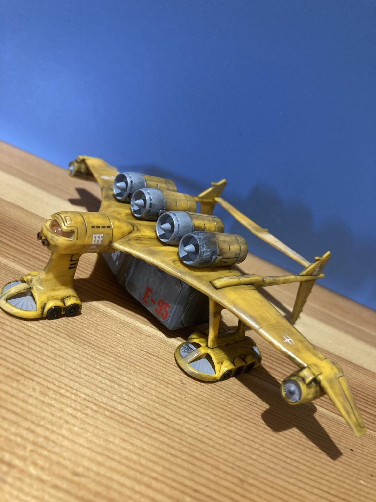 全体図。デカールのナンバリングは適当にEFFにした事で自分設定では過去作のジム•スパルタン達を運ぶミデアのつもりで決定(gundam-kao5)