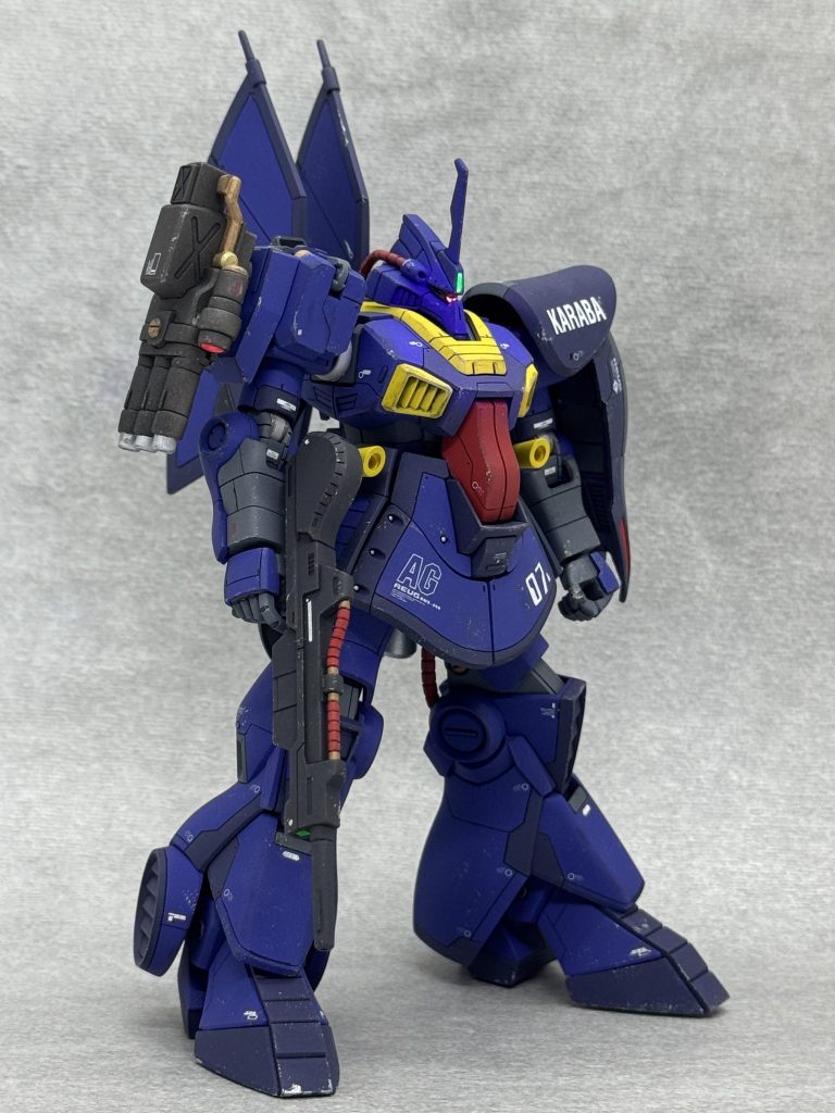 見れば見るほどティターンズ...脳内イメージ能力を鍛え直します😭