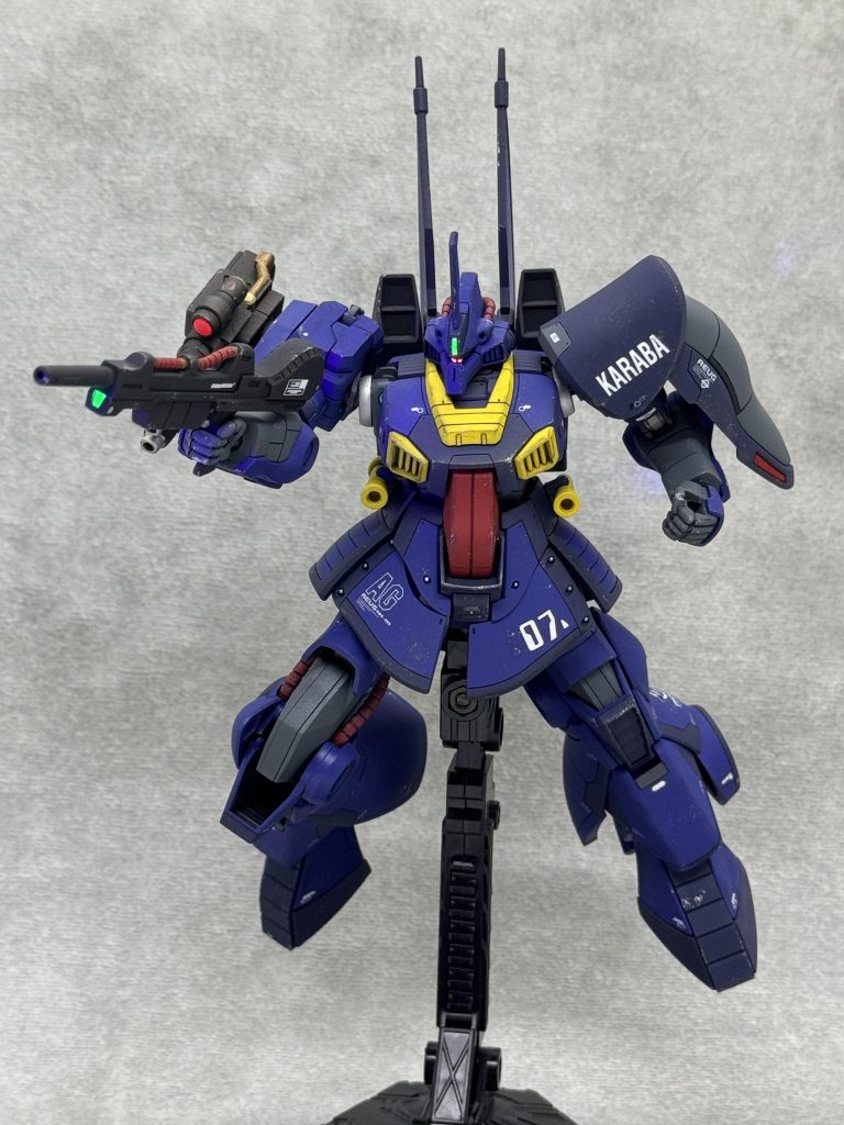 めちゃくちゃティターンズな色になってしまいましたがちゃんとエゥーゴ機です笑カラバからエゥーゴに譲渡されたという脳内設定紫が好きなエゥーゴのパイロットがいてもいいですよね?😅