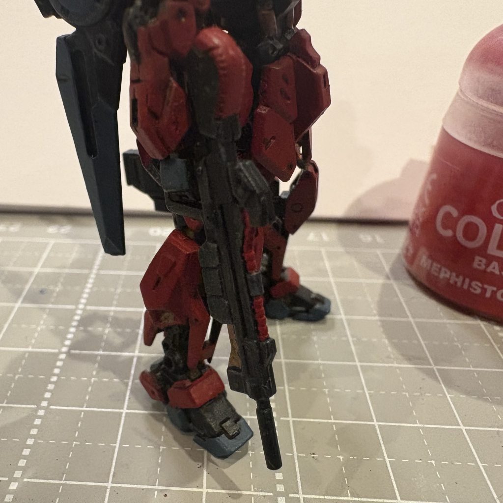 ビームライフルのダクトは上手く塗り分けできた気がします。