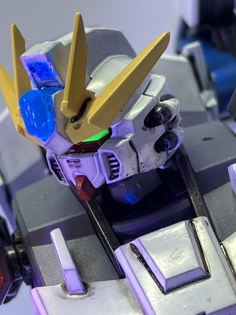 しかーしこんな所じゃ終われないビルドストライク君。額のクリアパーツが蒼く発光。制作工程に載せるべきでは無いかも知れませんが、エクシードフリーダム君の投稿はこれで終わりじゃ無いんです。どう言うことかは次回の投稿をご覧頂ければ分かると思います。ではまた。<(๑╹ω╹๑   )