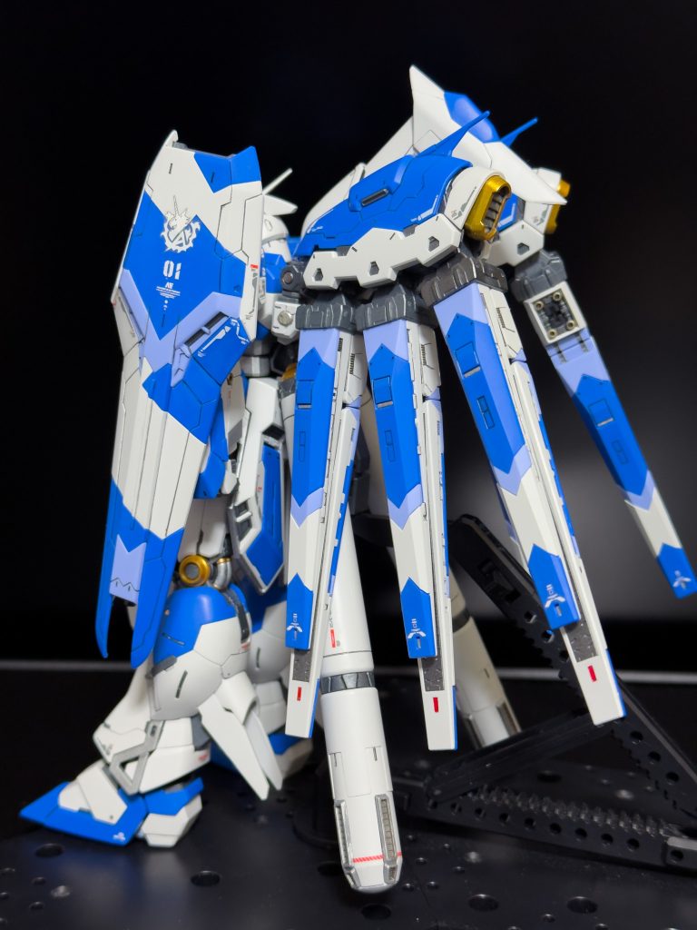 RG Hi-νガンダム–5枚目/制作者：I.sano