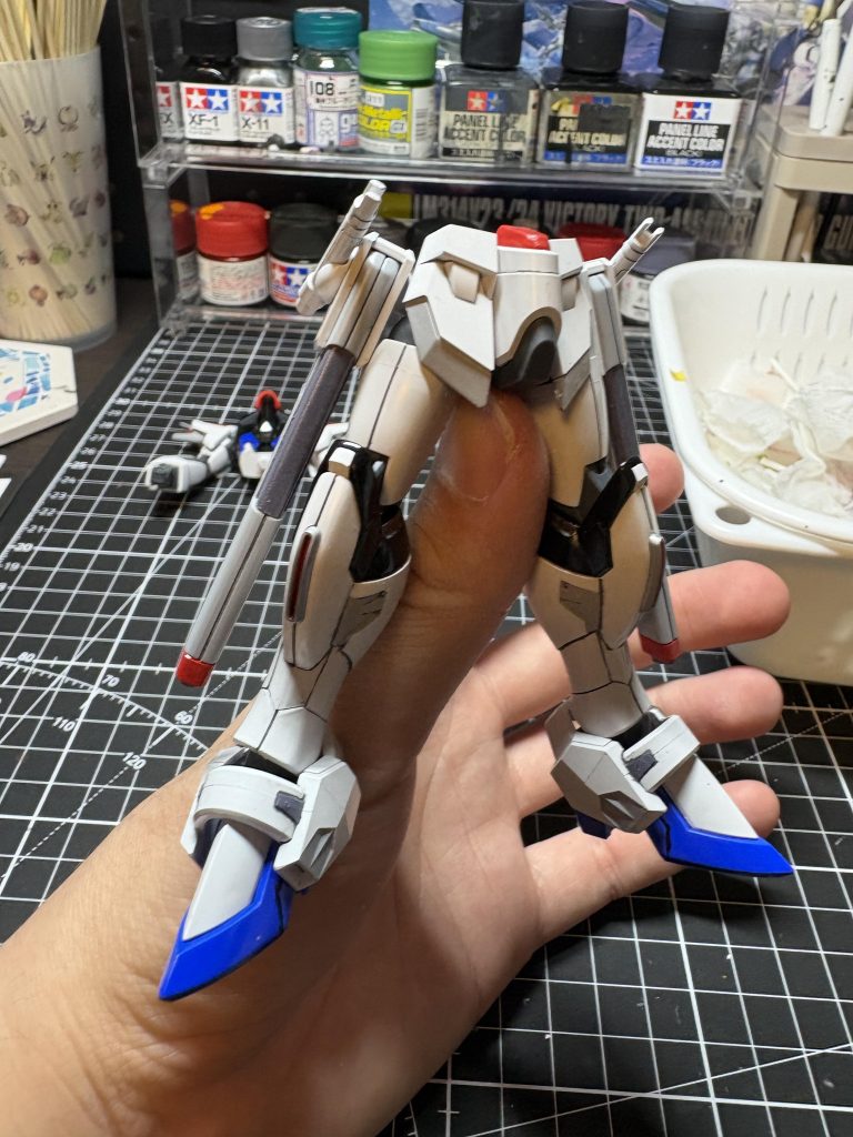 個人的にお気に入りの下半身。マスキング等々を頑張って色の情報量が増えていい感じになりました👍