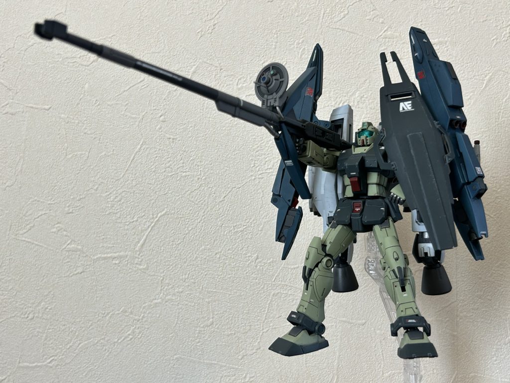 Gディフェンサーを装備しての検証は合同で時間短縮のためとなる。この時、既にマークⅡはティターンズに納入されているため、ドッキング検証はマークⅡ4号機が完成しなくてはならない為、急遽ジムでとなった。アナハイムとしては、4号機は次世代機開発用の予備機として製造している。