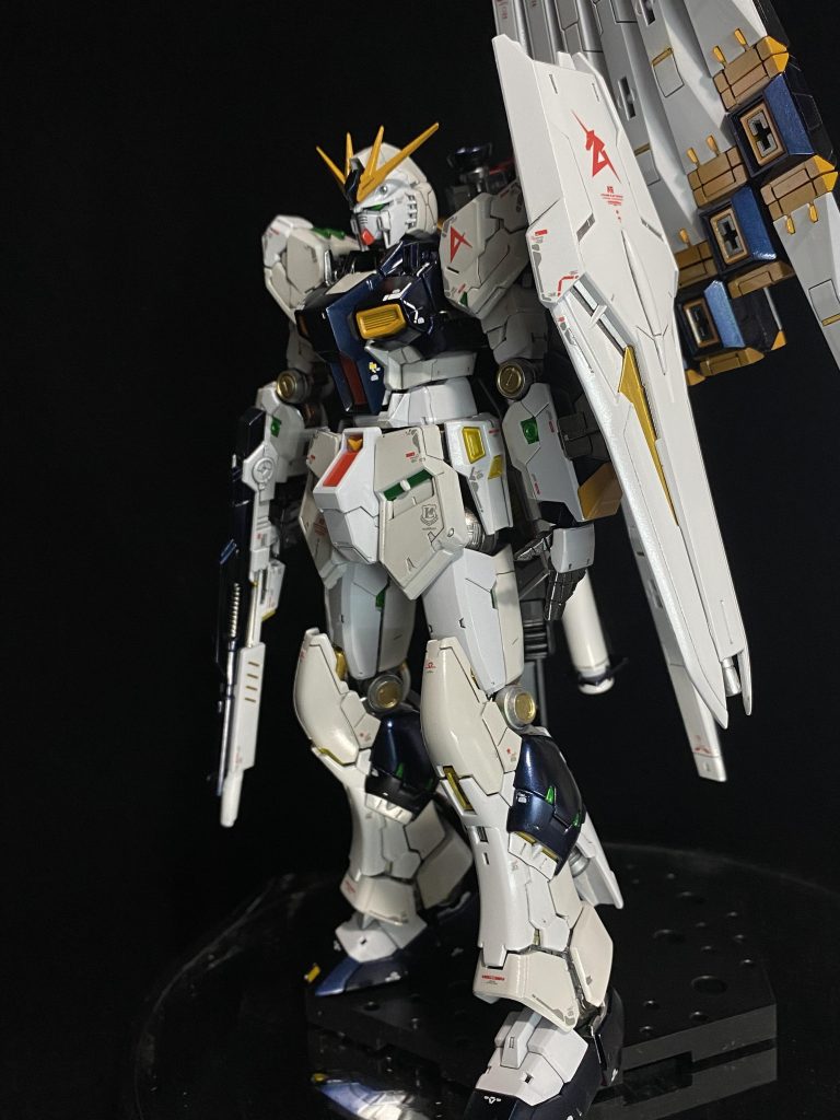 光沢仕上げにするのでヒケ取りに時間がかかりました！