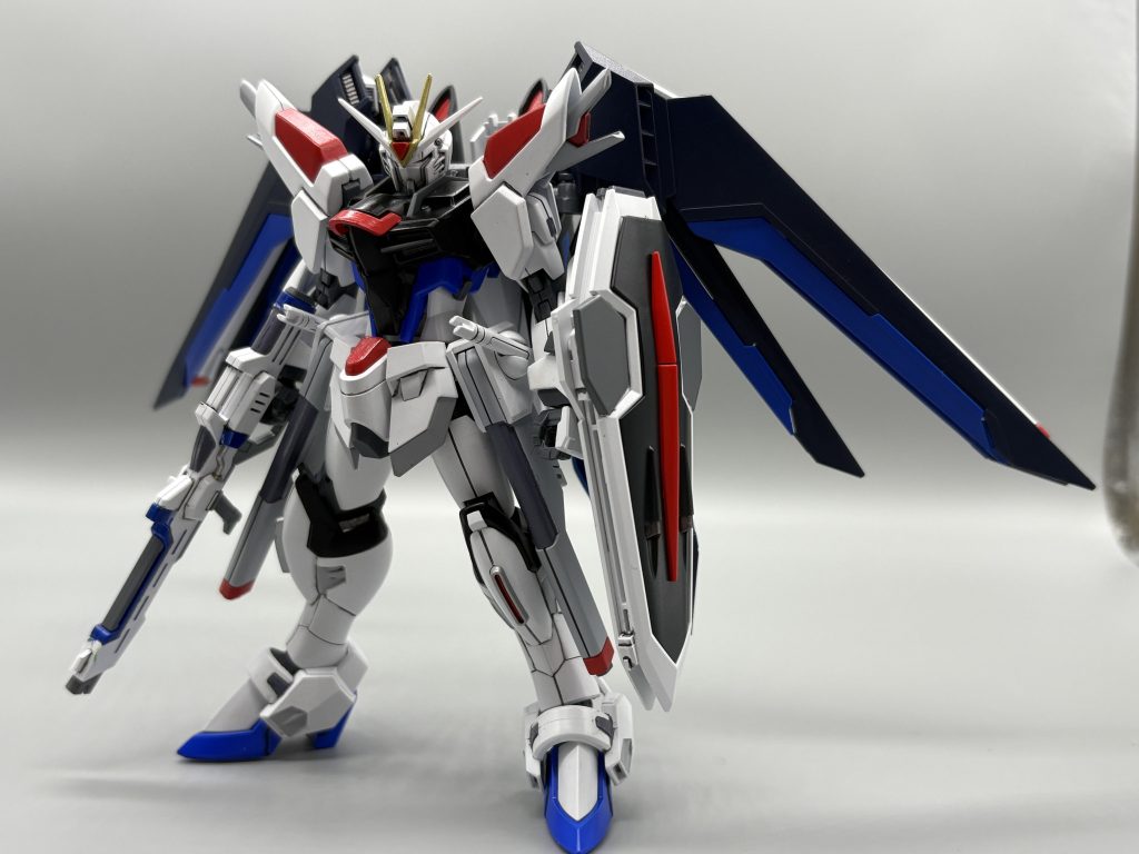 HGCEライジングフリーダム　全塗装フリーダムカラー HGCE ライジングフリーダムガンダム(フリーダムカラー)｜勝利の