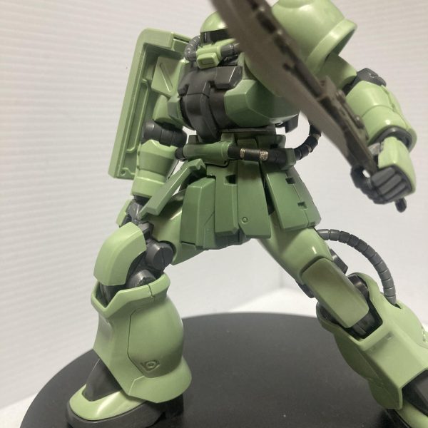 とりあえず形にはなりました胴回り動力パイプ作って見ました😊MGの様なプラパイプは塗装面倒😅完成後に干渉で塗ハゲするし・・金属は重いから🤔hgucには不向きかな❓と色々探してたら、何やらヤッてる人見つけてマネてみました😊僕的には、新しいやり方だったので🤩何か楽しいです笑（3枚目）