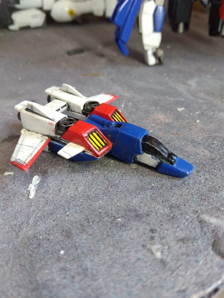 昔、最初に旧キットで挑戦した時は、胴体をフルスクラッチ、機首をコアブースターから作りましたが、サイズがおかしくなり、うまくできませんでした。