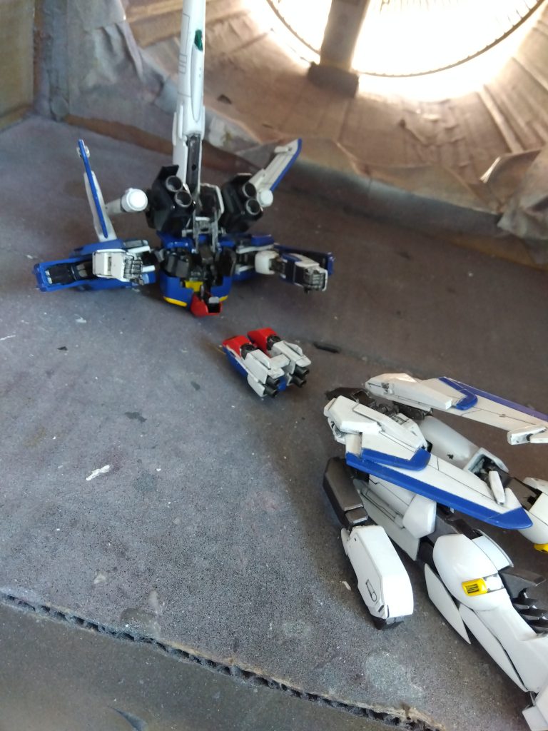 3機揃ったので合体シーンっぽく並べてみました。