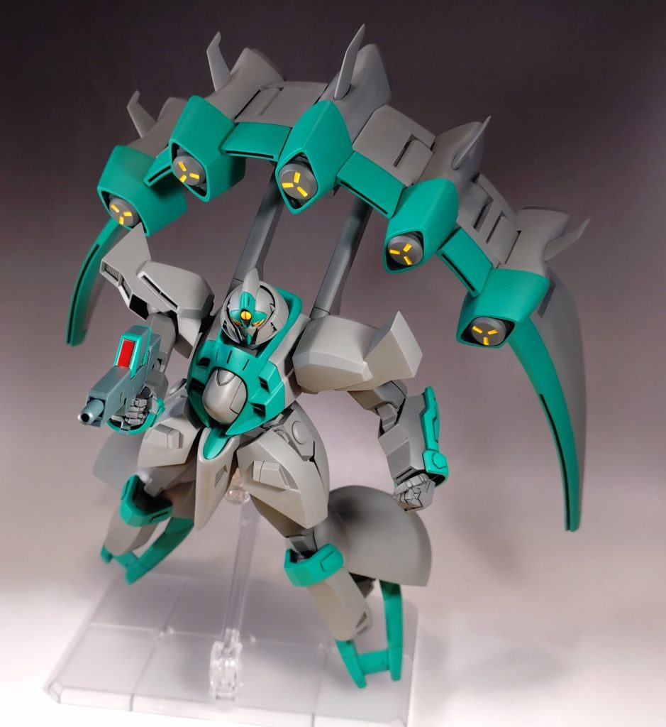 ビームライフルは調べた結果シャイターンと同型の様なので手元のキットを参考にサイズを合わせて自作