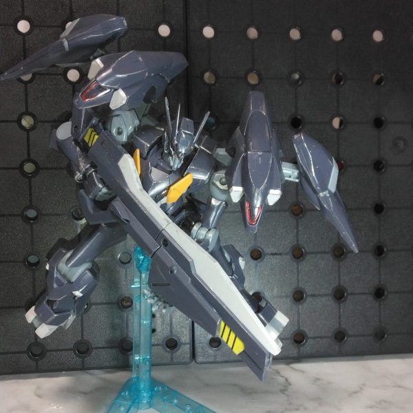 HGガンダムファラクト　ビームカリヴァ装備