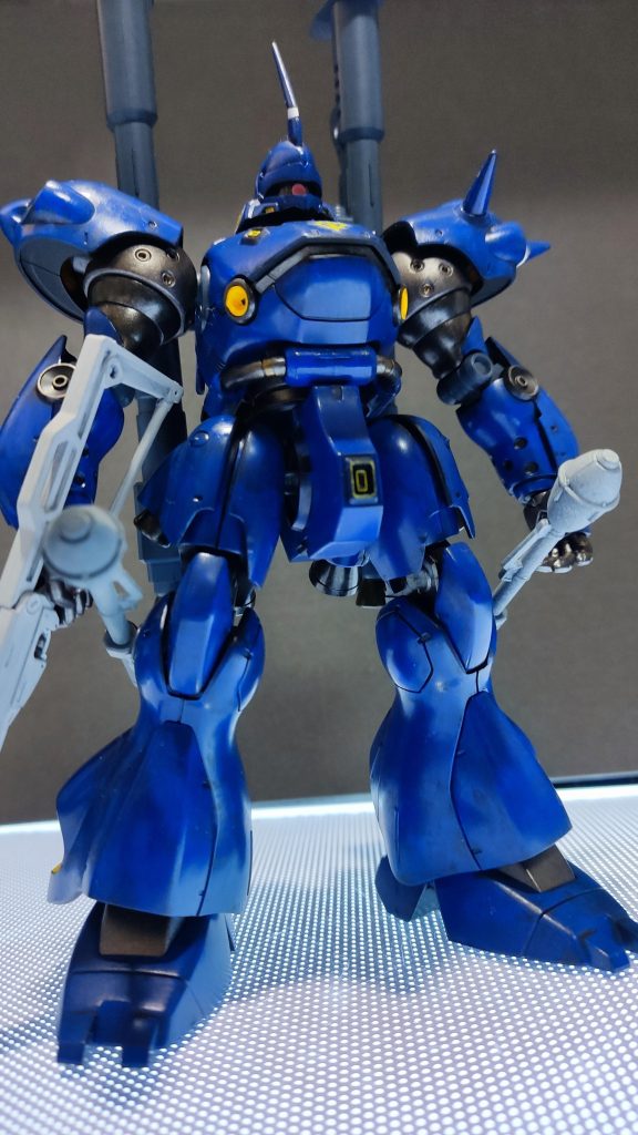 ツヤツヤしているのは塗料の特性で、トップコートはしていません