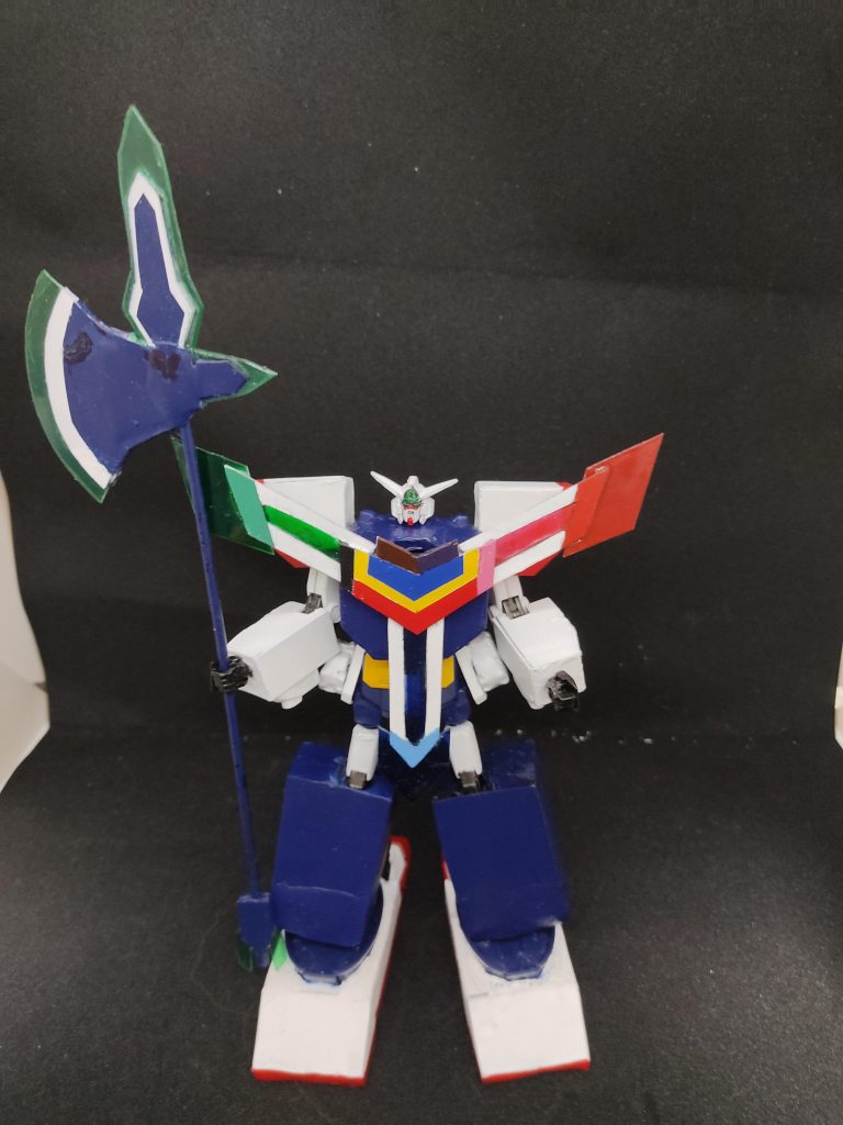 主武装の聖戟アドバンスハルバード。刃のカラーリングはシグルブレイドのクリアグリーンに塗装しています。