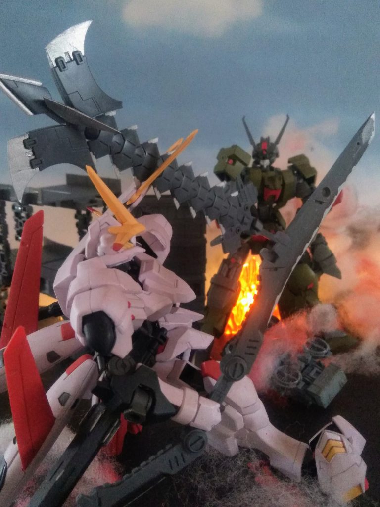 こんな感じでグタグダ!だらっト!!実行です😤💨💨 『端白星』のデザインはチョッとアレかなぁ?😟なんて💦 気もシナイでもナイですが😋鉄血の世界観はWAKU WAKUするモノがアリますねヽ(*>∇<)ノキットのクオリティも良好です(UP主基準)(* ´ ▽ ` *)ノ鉄血キットのアルアル😅贅沢な悩みですが😣 関節が多く、武器が重いためポロリが・・・ネっ😫┐(-。-;)┌ ヤレヤレ マア、なんヤかんヤいっても‼️『ガンダム・フレーム』は萌える💕ヾ(●´ω`●)💘 この事実がハッキリ示されました♪Ю―(^▽^o) ♪ 因みに『端白星』の正体は・・・また、後日でイイカ 😆👍✨P,S配信サービスは2024年1月11日に終了しております 😭理由はお察し下さい 😌