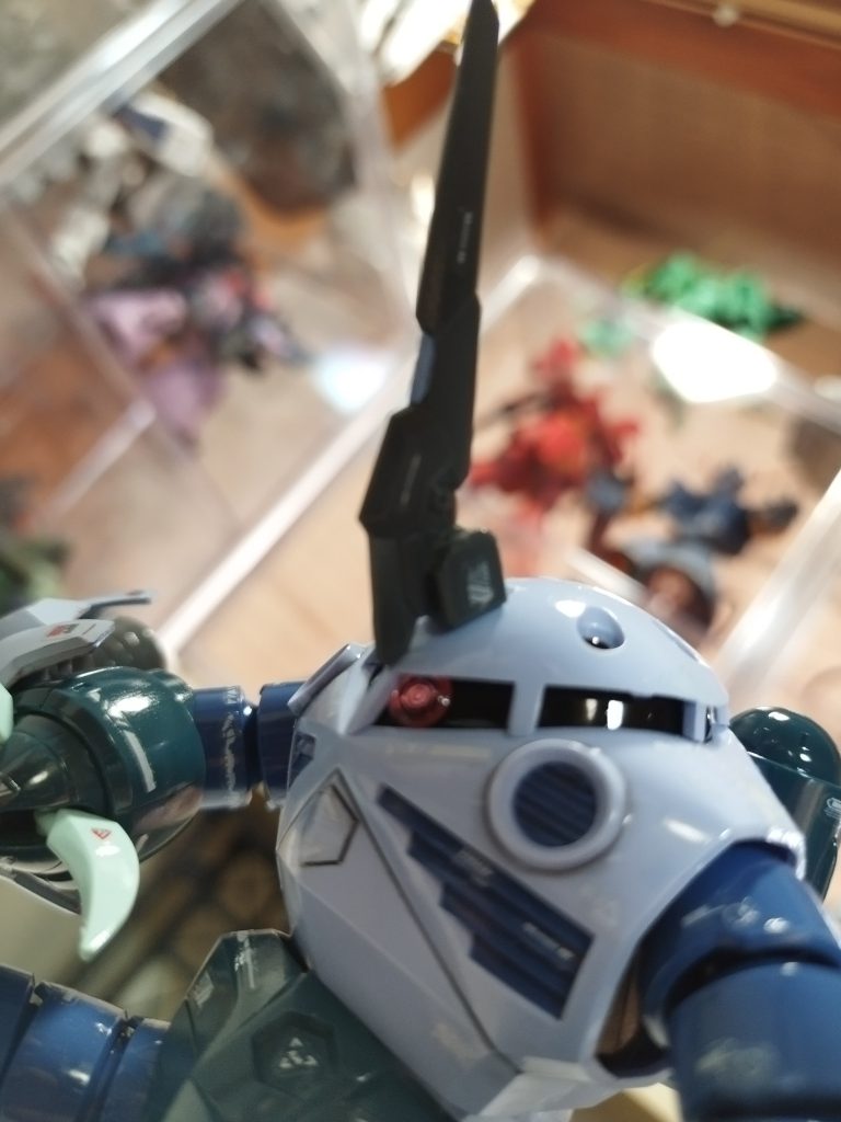 ブレードアンテナは30mmのバックパック改造パーツの一部から。