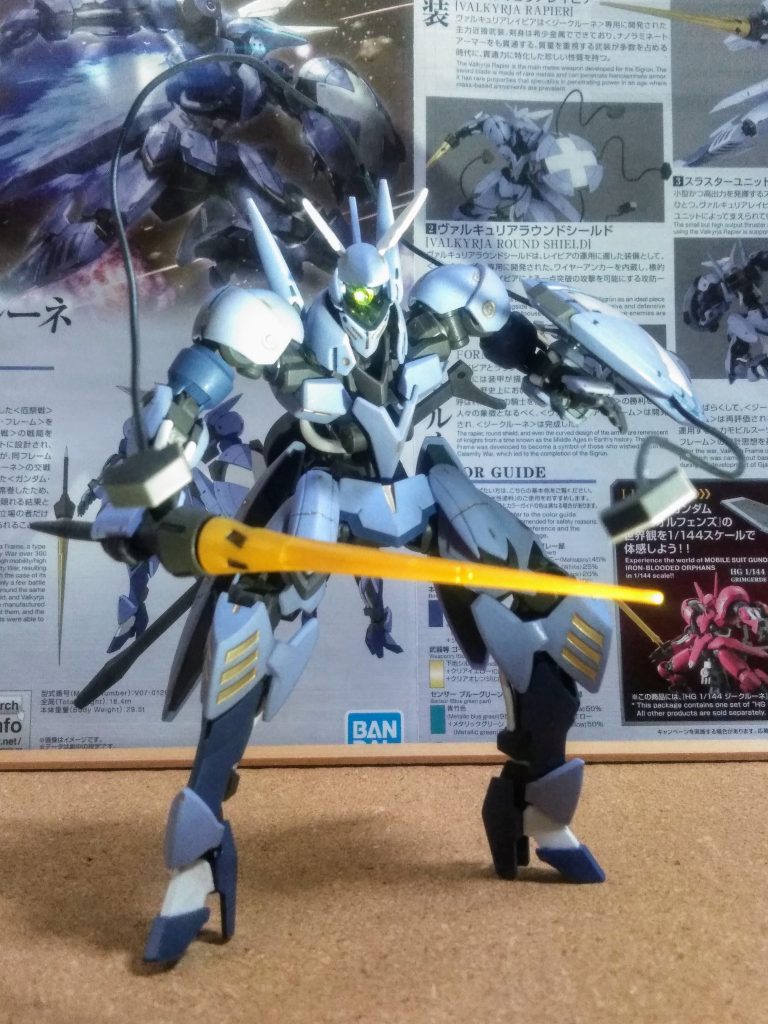 ハイ!「「「ぐぽぉ~~ンン」」」『グレイズ』のベース機体ですからね 🤩👍悪役機体?にはコウイウ演出が必要なのです 😭👏👏👏 メインウェポンの『ヴァルキュリア レイピア』🤤💕『鉄血世界』では珍しいスマートな武器⚔️を装備です 😅イタソウ💦