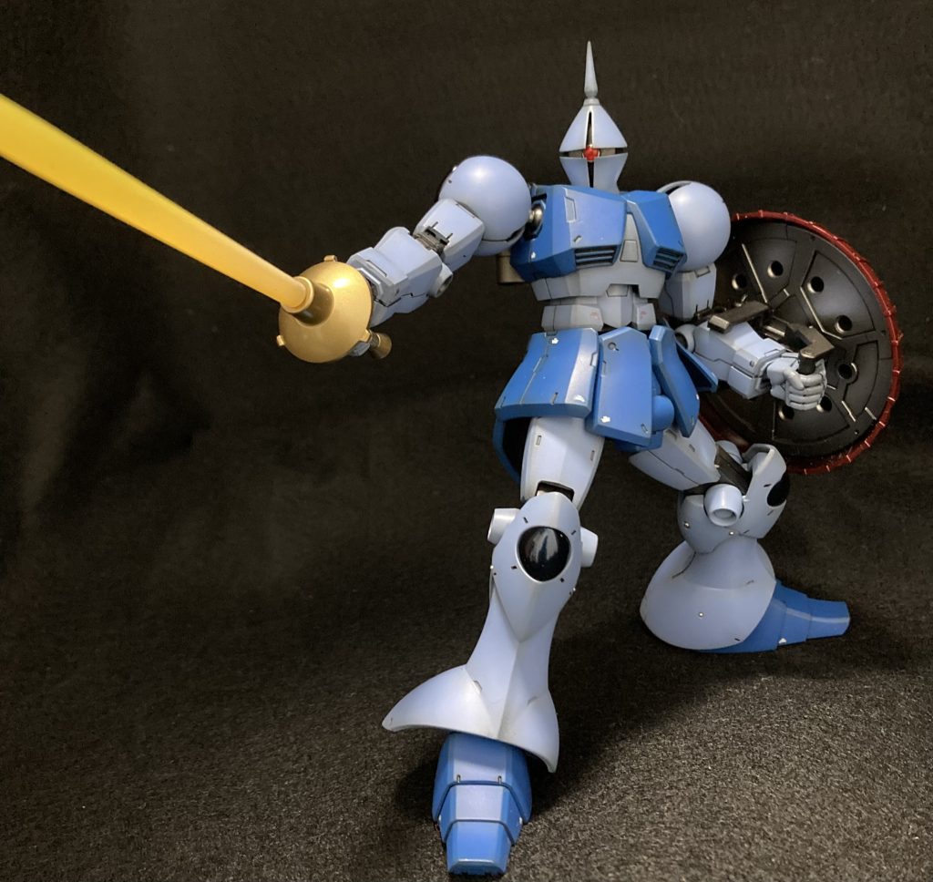 可動もめちゃすごいけど、なかなかポーズが決まらない…。