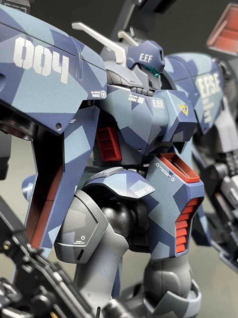 最後までご覧いただきありがとうございましたー左肩のE.F.S.Fのデカールのシルバリングにいちばん気をつかいました😮💨