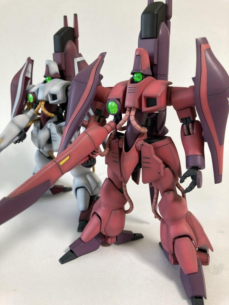 き、、キサマ!何故私より前に出る!?