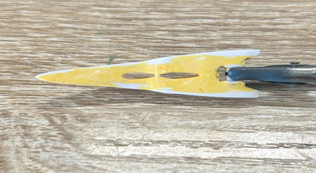 蛾シュマル–3枚目/制作者：スノやん