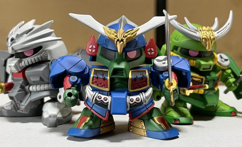 続けて3人を作成したわけではないので、最初に古殺駆を作ってから3年の月日が流れましたが、ようやく三兄弟が揃いました。「もはやこの勝負、勝ったも同然!」スイカ割りがしたくなる…