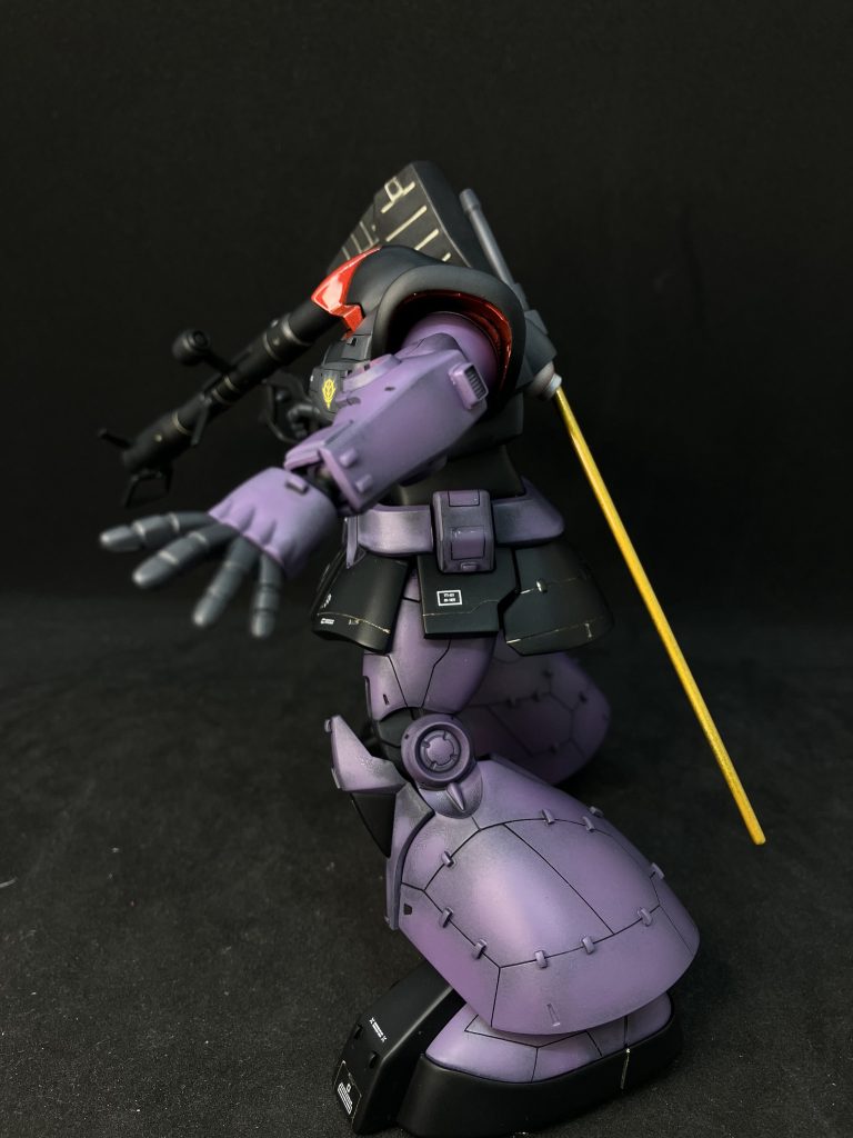 頭を前の2機より若干、深く埋め込みました。