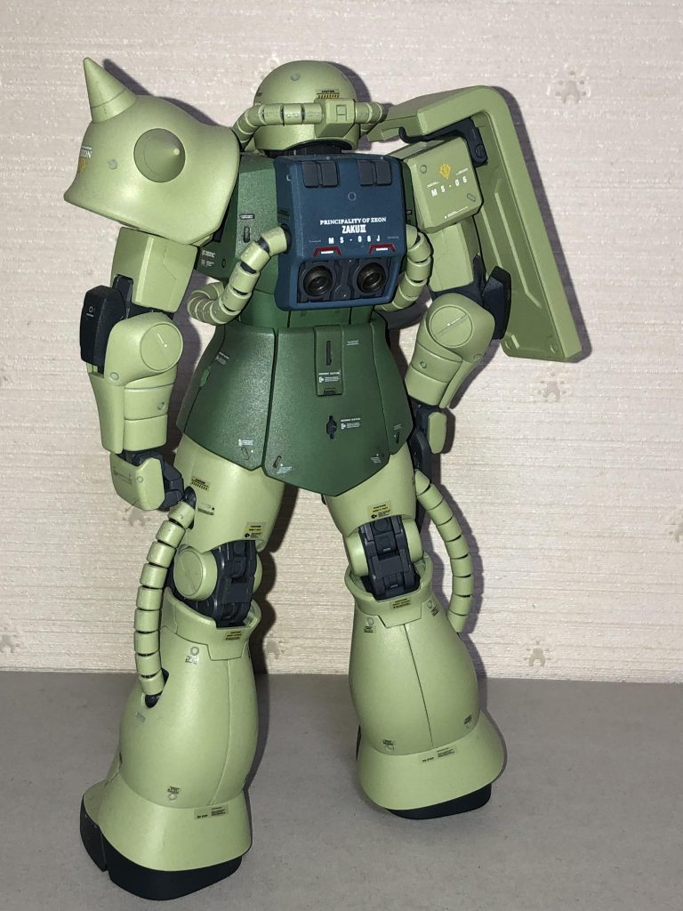 ザクはいくつ作ってもいいね。