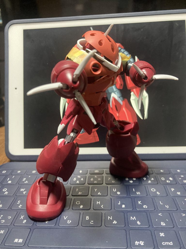 最初はHgズゴックを使っての再現でした。