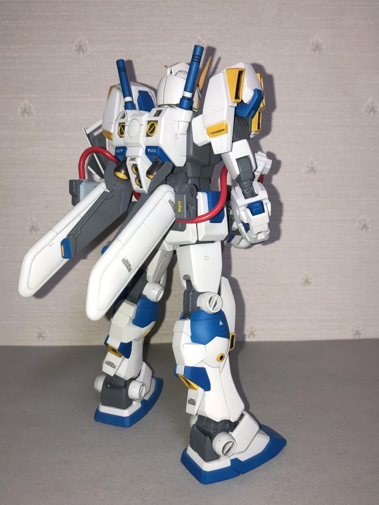 MG ガンダム4号機–5枚目/制作者：MONKEY
