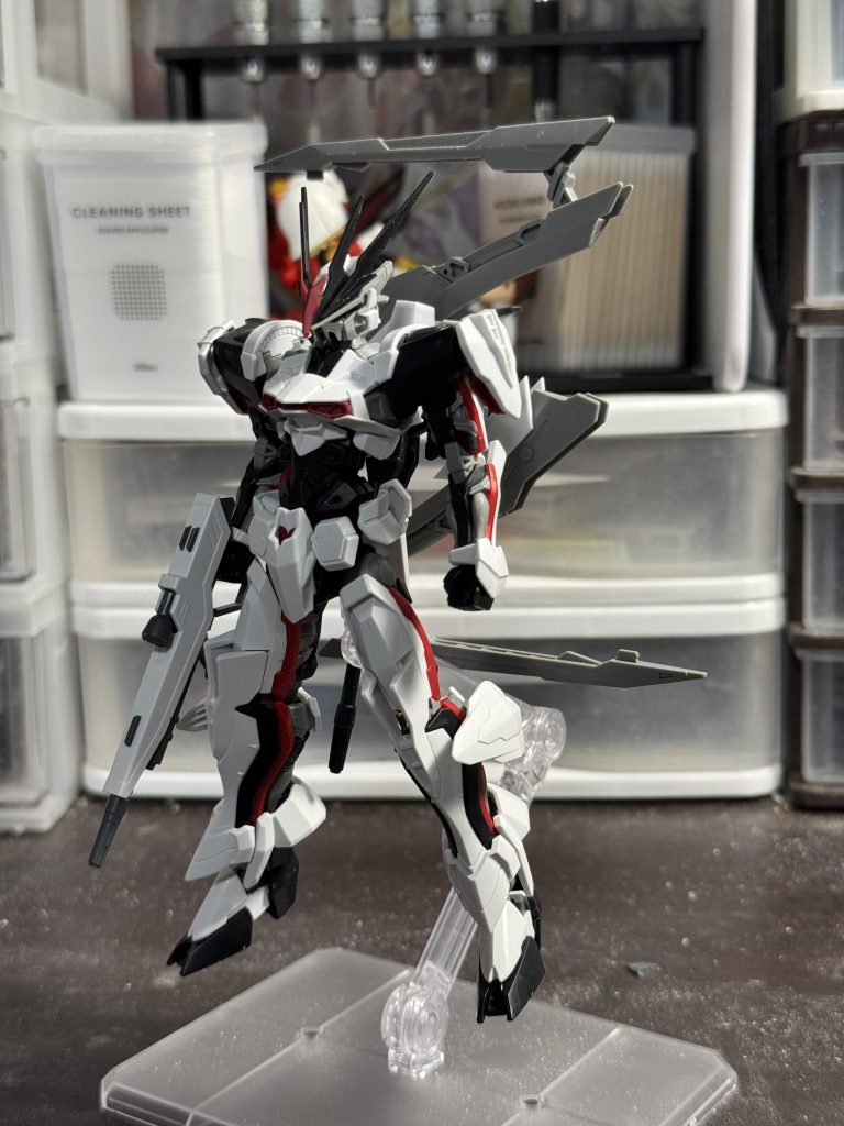 最後の一口を食べると、周囲の景色が「味噌汁を作り始める前」に巻き戻る。 ただし、鍋の中ではすでにエビフライが踊っている。