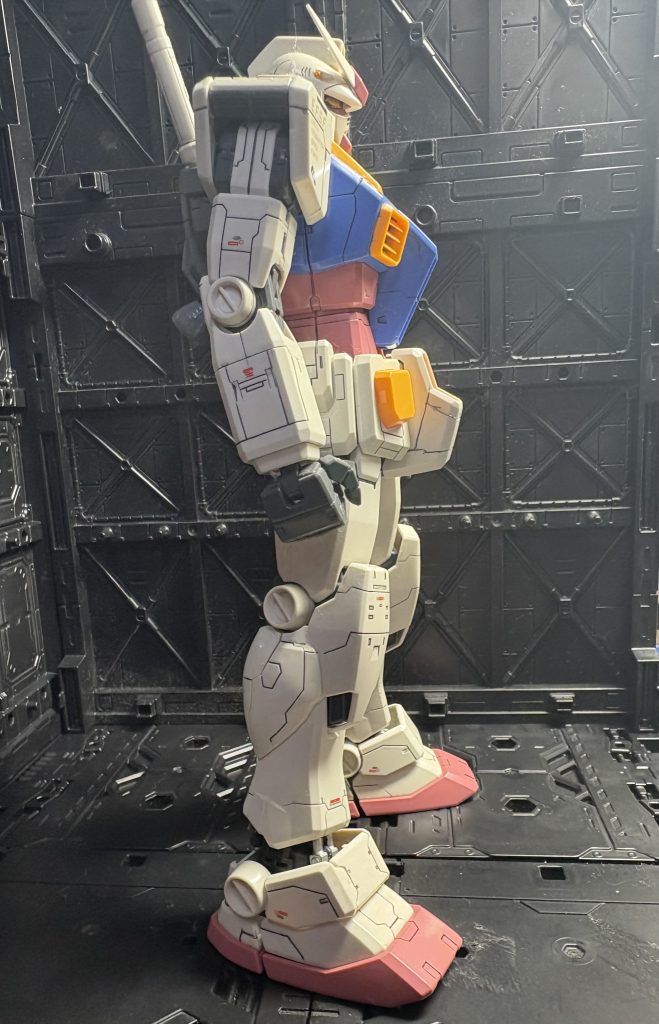 ガンダムの横顔、迫力あるな！