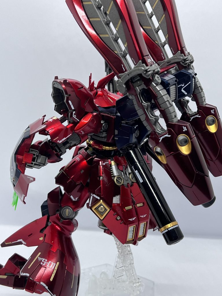 バックショットホーンファンネルの展開を試しにしたら少し塗装ハゲが…1番の萎えポイントフレーム塗り分けはいつもの4artist マーカーこれを機にGODHANDの面相筆やらなんやら揃えてみた今までの筆塗りの難しさは何だったのかと思うほど塗りやすかったやはり技術のなさはある程度道具でどうにかなる