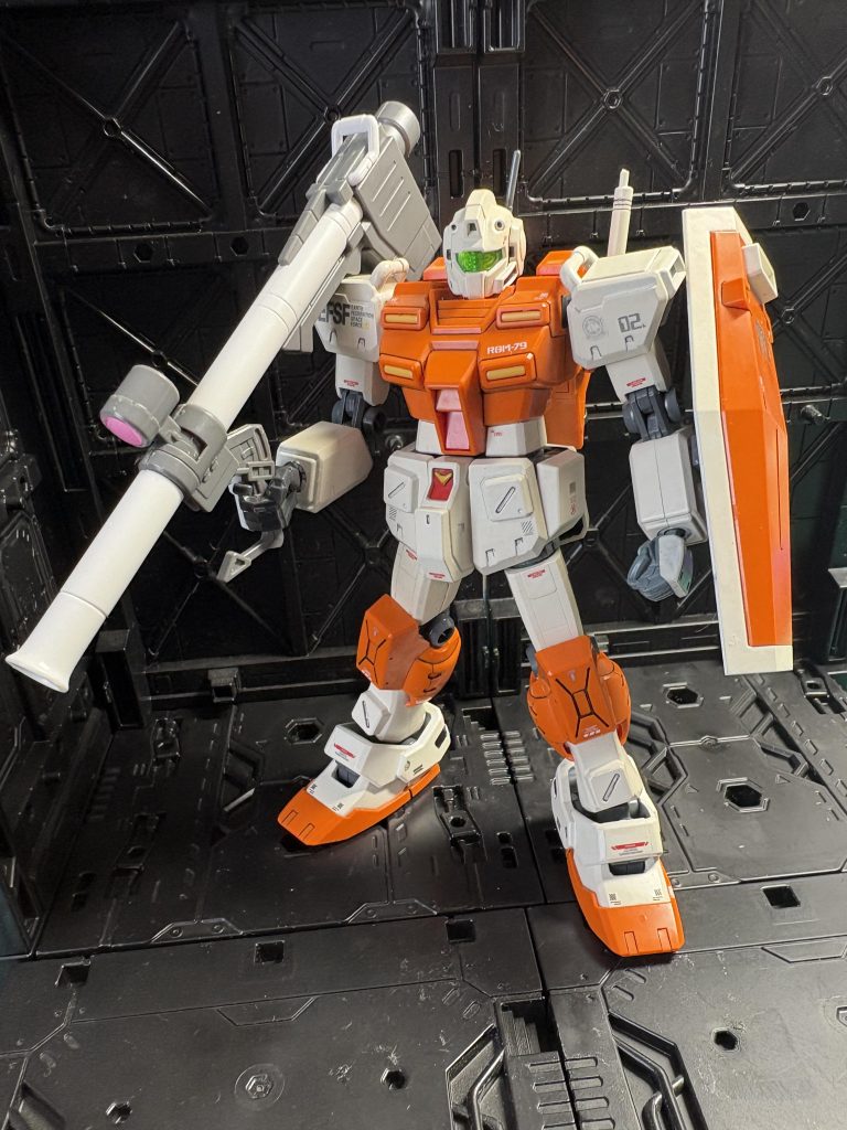 マッシブなスタイルにはバズーカ！漢気を感じます。これ確かRGガンダム(1.0)のものです。