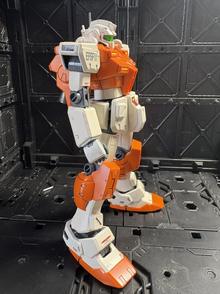 何だか陸戦型ジムに色味が被ってる気が…😅