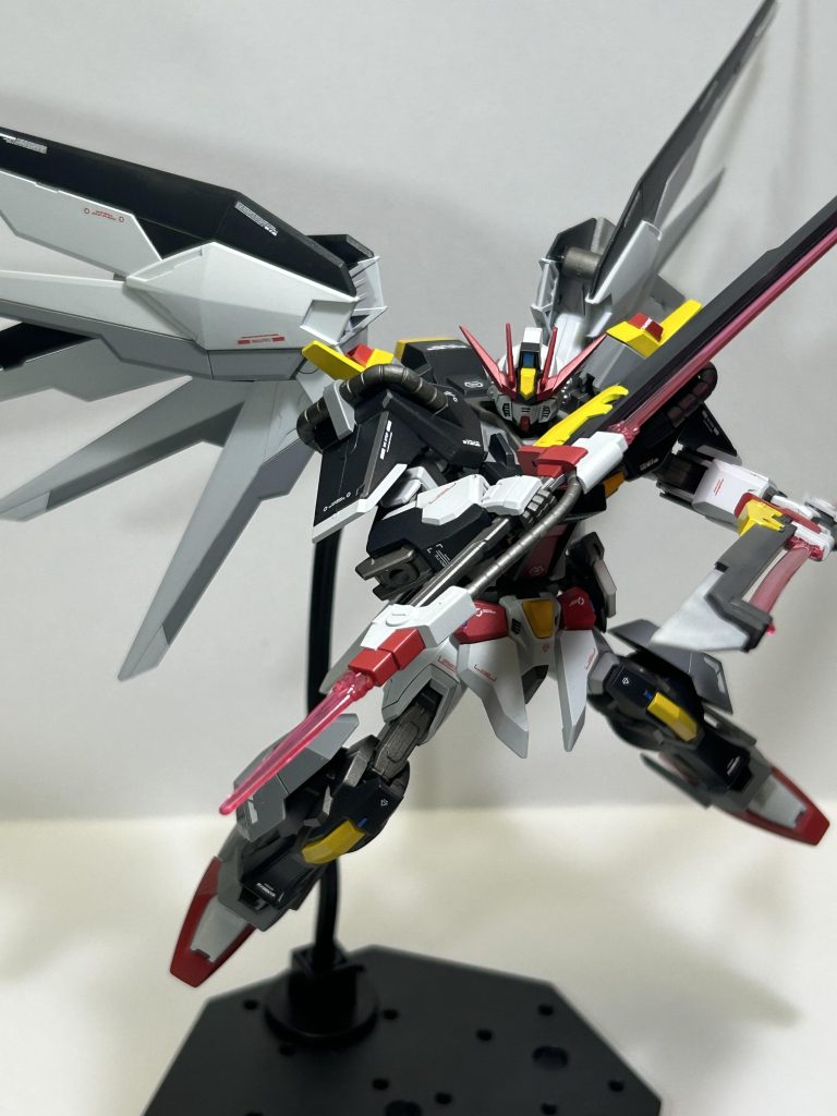 アクション5シュベルトゲベール2本はロマンの塊ですが、ポーズがつけづらくて何度も肩や腕がポロリしました💦