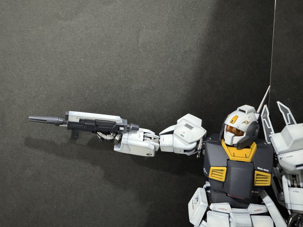 ビームライフルも専用機っぽくちょい塗り分けしてあります。