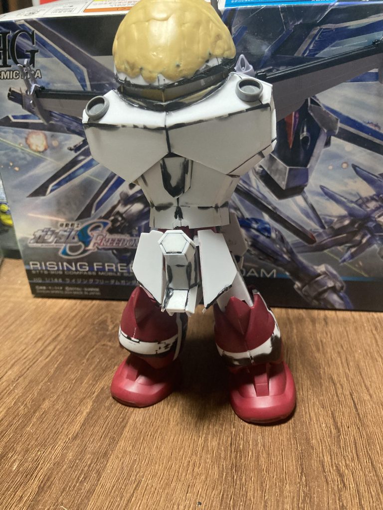 しかし何をとち狂ったのか、調子に乗りすぎてここまででかくなってしまい