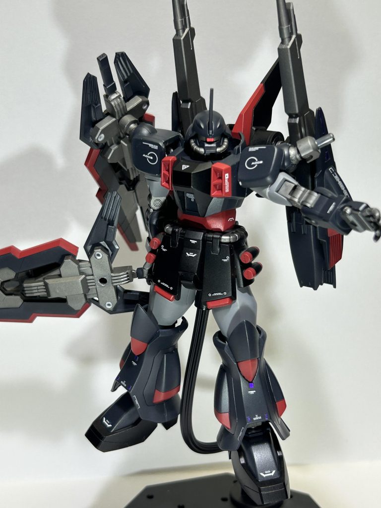 ポージング4せっかく可動域を拡大したのに塗装ハゲが怖くてあまり動かせない、、、